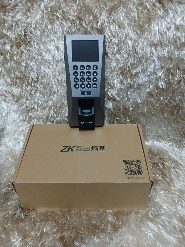 ZKTeco F18 Biometric Reader - Back View